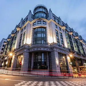 ホテル Radisson Collection Grand Place *****